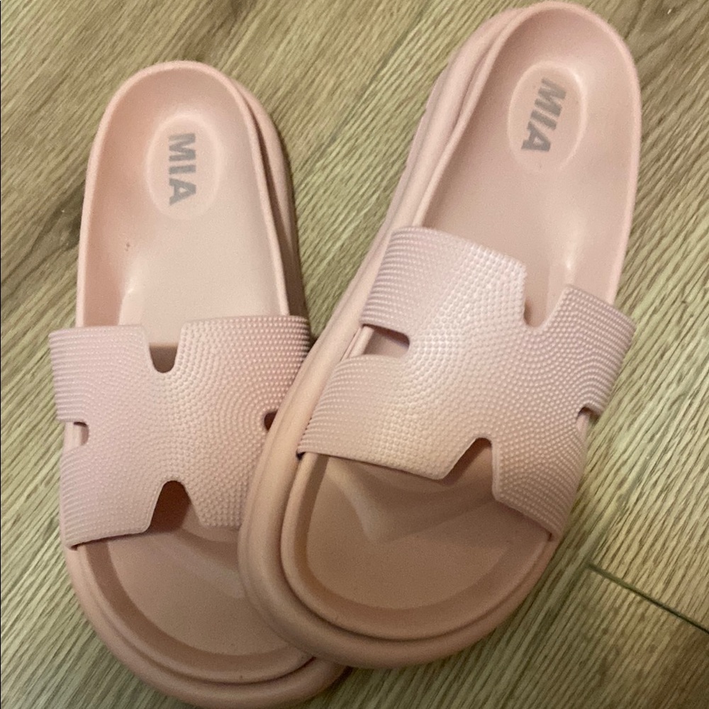 MIA Women's Pink Slide Sandals